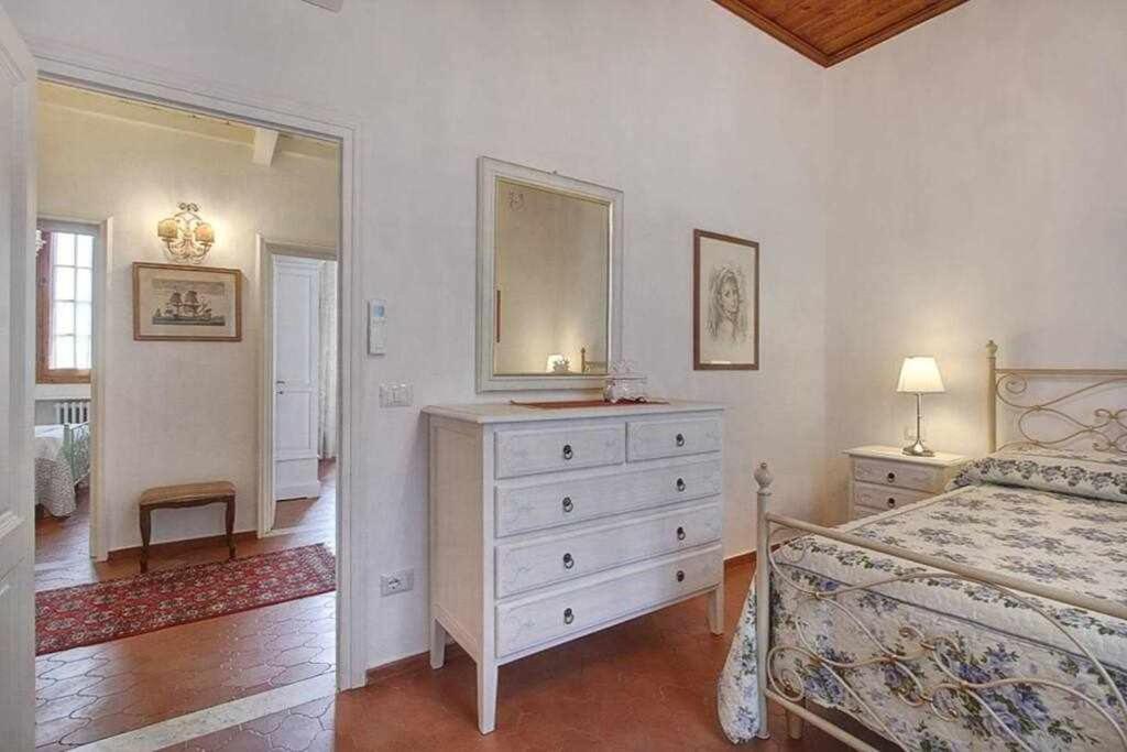 Santa Croce Elegant With Garage Apartman Firenze Kültér fotó