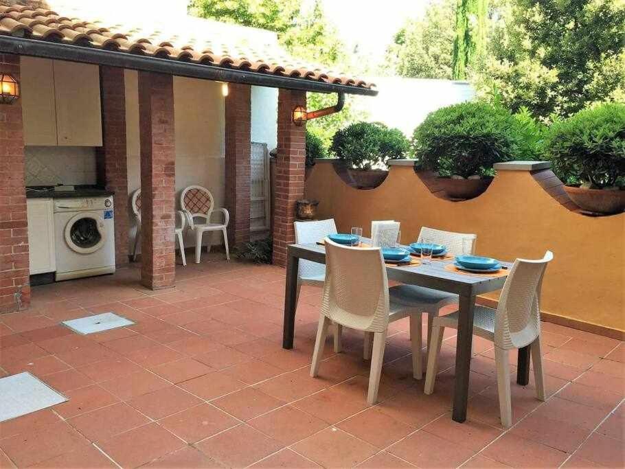 Santa Croce Elegant With Garage Apartman Firenze Kültér fotó