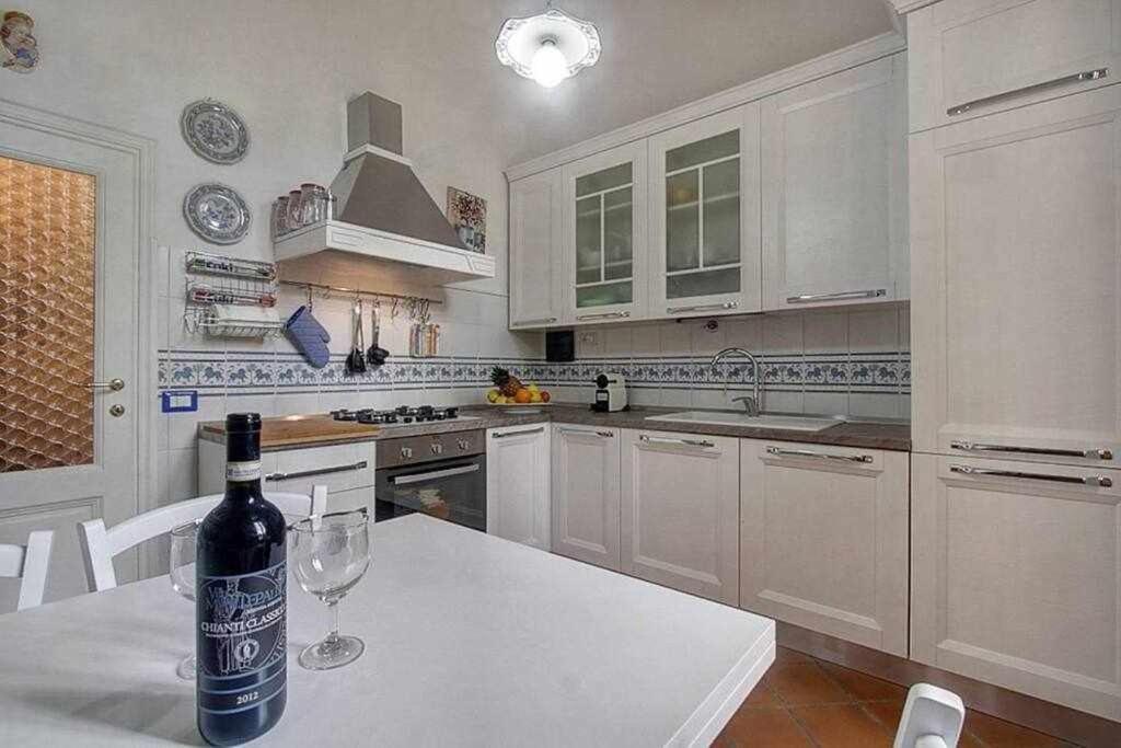 Santa Croce Elegant With Garage Apartman Firenze Kültér fotó