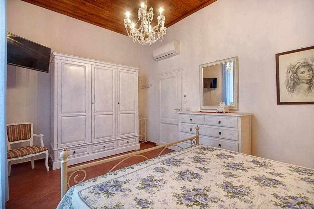 Santa Croce Elegant With Garage Apartman Firenze Kültér fotó